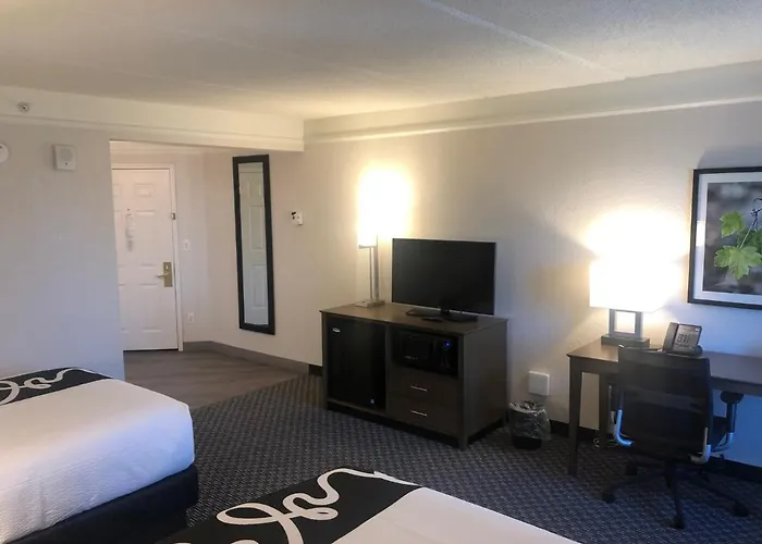 La Quinta Inn & Suites By Wyndham Panama City